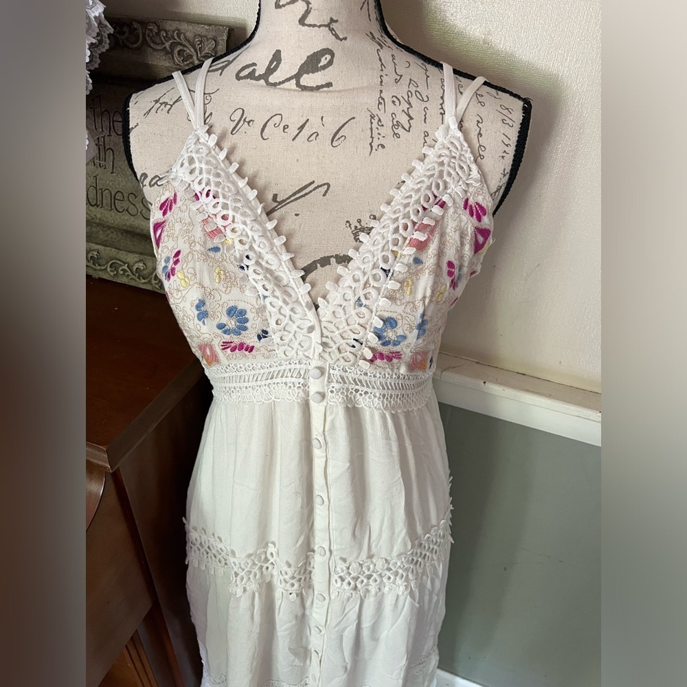 Women’s White Lace Embroidered Sleeveless Maxi Dress M - Picture 3 of 6
